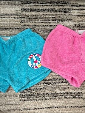 Soft size 8/10 Love and Kisses  Girls Plush Shorts in Turquoise and Pink